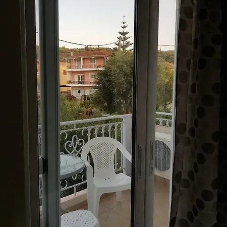 L Διαμέρισμα *